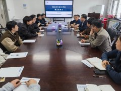 郝建山取学生代表环绕学院培育打算、教